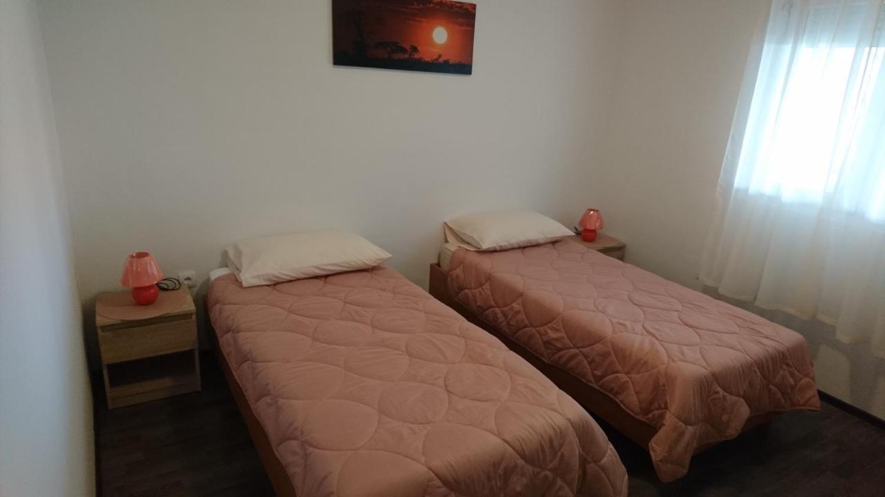 apartman vuleta Razanac Bagian luar foto